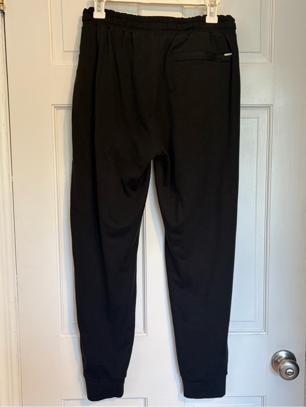 Vuori Ponto Performance Jogger in Black Heather - Picture 7 of 10
